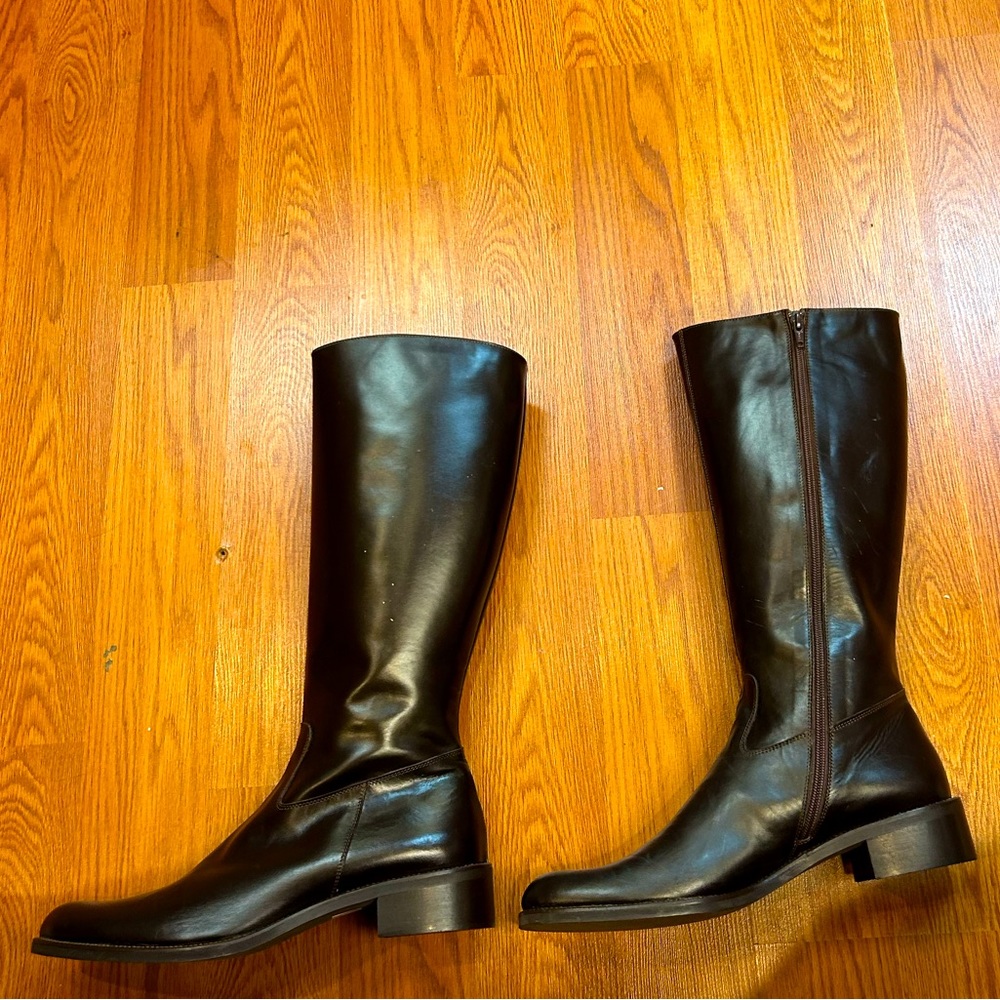 Handmade calfskin from Italy heeled boots. 100% pure leather.